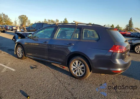 2016 Volkswagen Golf Sportwagen S z USA, uszkodzony, nr VIN 3VWC17AU4GM506469